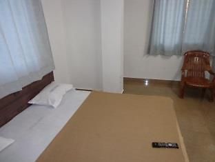 Oyo 36211 Hotel Padma Palace Ujjain Extérieur photo